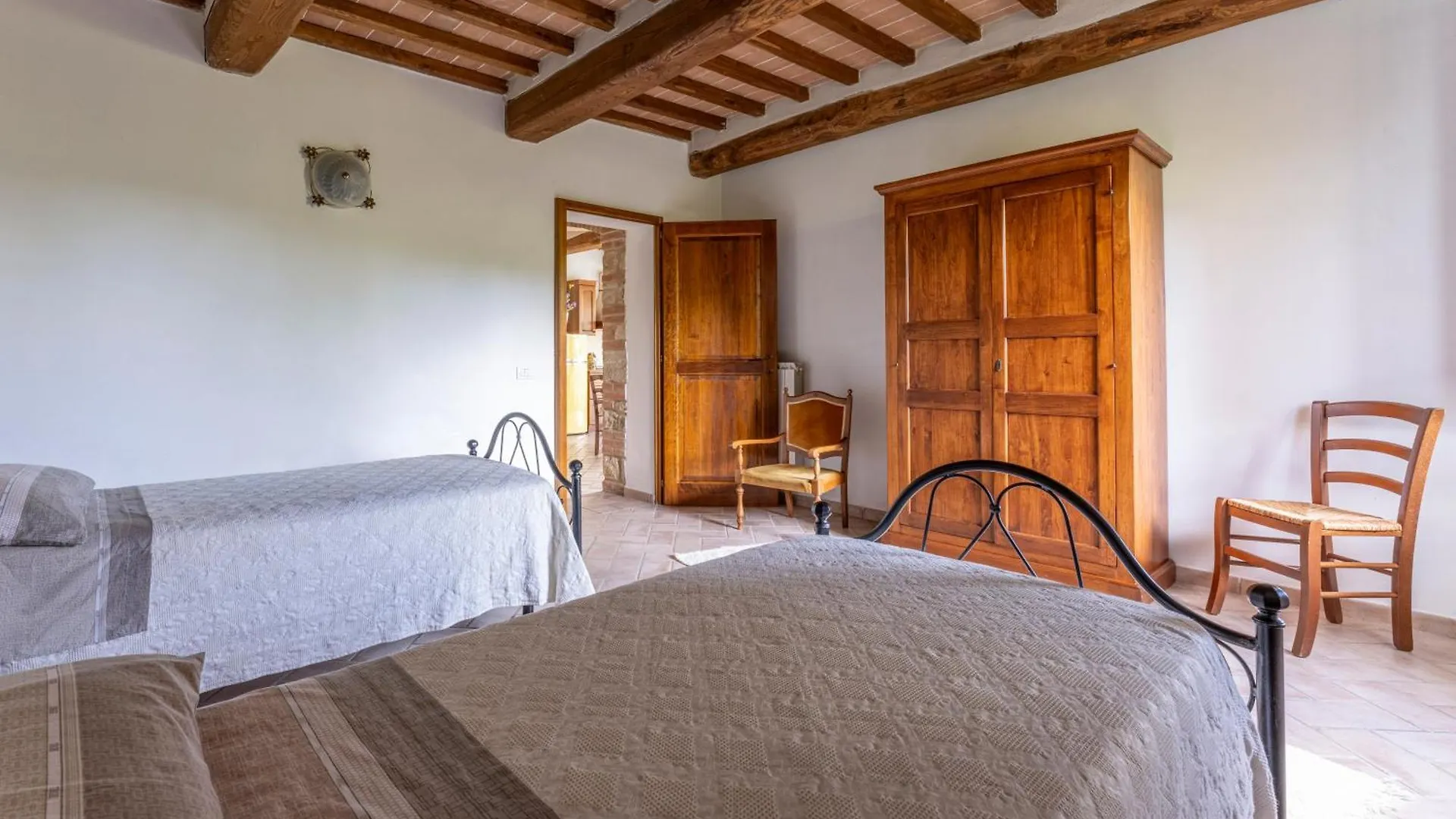 Podere Marcigliana Radicondoli Apartment