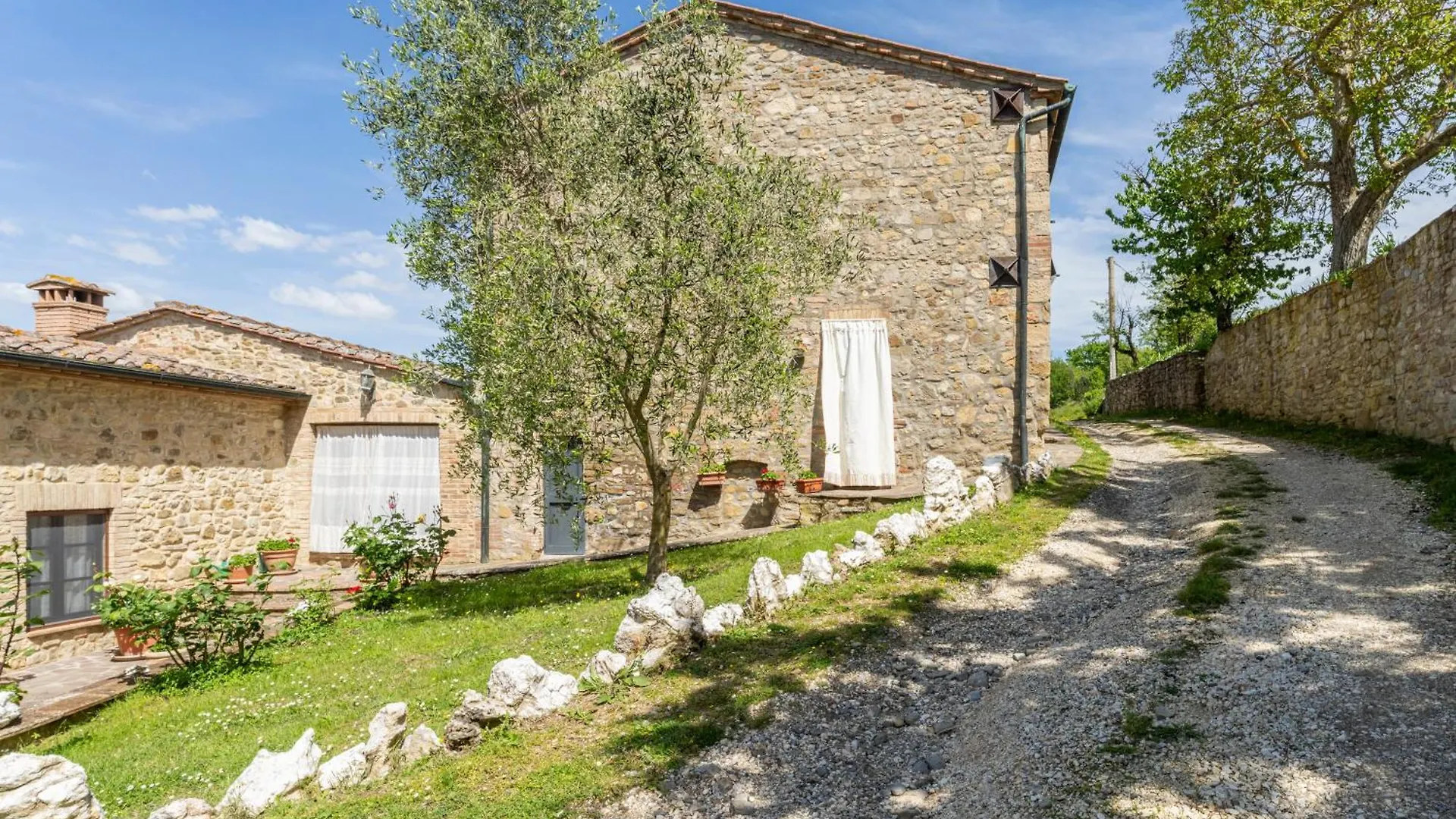 Podere Marcigliana Radicondoli 0*,  Italy